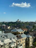 Apartment Britain - B&B Leópolis