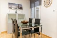 Ahllenrock Barcelona- Escape Parking GRATIS-AC-Metro- Aeropuerto-4-6 Personas - Bed and Breakfast Cornellà de Llobregat
