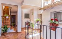 6 Bedroom Gorgeous Home In Godelleta - Chambres d’hôtes