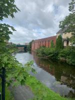 Dane Guest House Free Parking Fast WiFi Modern Living - Chambres d’hôtes Burnley
