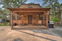 2 Mi to Choctaw Landing Western Daze Cabin! - B&B Stephens Gap