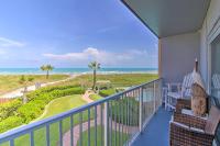 Sunny Oceanfront Condo on South Padre Island Beach - B&B