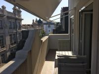 Apartamento con balcón