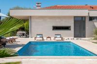 Villa Viviana Fažana Valbandon Heated pool - B&B Fasana