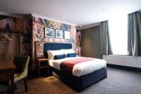 B&B Alderley Edge - The Merlin by Innkeeper's Collection - Bed and Breakfast Alderley Edge