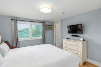 Kamer met Queensize Bed en Uitzicht op het Meer