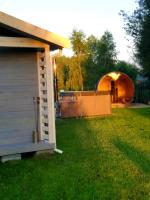 Szary Domek 1 jacuzzi kominek sauna klimatyzacja jezioro - Chambres d'hôtes Piotrków Kujawski