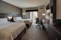 Holiday Inn Express & Suites Naples Downtown - 5th Avenue, an IHG Hotel