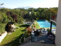 Chambres, cuisine, piscine, spa, billards, airhockey, nature - Ferienwohnung