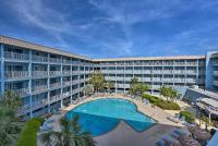 Walk to Beach Nautical Hilton Head Resort Condo! - B&B
