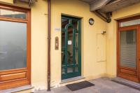 Three-Bedroom Apartment with Balcony