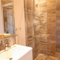 Deluxe Dreibettzimmer mit Balkon