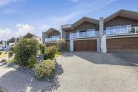 B&B Taupo - Bay Bliss - Lake Taupo Holiday Home - Bed and Breakfast Taupo