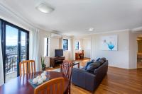 B&B Perth - Perth West End Apartment 406 - Bed and Breakfast Perth