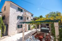 Seafront vacation house w JACUZZI 5 meters from beach - Ferienwohnung