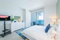 Corner One-Bedroom Apartment - Deluxe Ocean Front