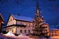 Ferienwohnung am Dorfplatz - Bed and Breakfast