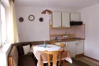 Apartment 1 mit 1 Schlafzimmer und Balkon 