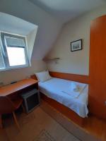 Twin Room with Shared Bathroom