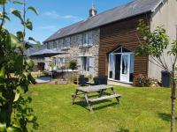 La Bastide Du Bonheur Chambres et Tables D'Hôtes - B&B Ger