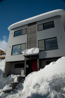 2-Bedroom Apartment (4 Adults)