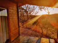 Bangalô Sol e Lua - ao lado da portaria do Parque Nacional - B&B