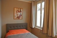 Apartment with Shower
