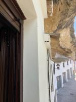 Casa Cueva Un Rincón en la Roca - B&B Setenil de las Bodegas