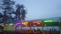 Timurbay Treasures Studio Apartment Side Seaview with Wifi Neflix - B&B Kuantan
