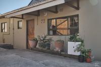 BlueCottage or Seaview Cottage at Coram Deo Lodge self catering - Bed and Breakfast