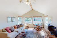 Beach Cabin Getaway - Bed and Breakfast Rockaway Beach
