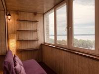 Apartment with Lake View