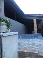 Sobrado com Piscina Perto Praia - Ferienwohnung