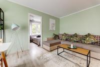 Quadruple 1 Bedroom Apartment with Bath
