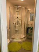 Tweepersoonskamer met 1 of 2 Bedden en Eigen Badkamer