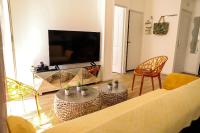 CHARMANT T3 JAUDE + TERRASSE ET GARAGE - B&B
