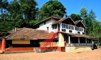 Balekhan Homestay - Heritage & Mountain View - B&B