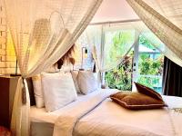 Double Room with Pool View