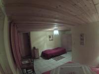 Camera Tripla
