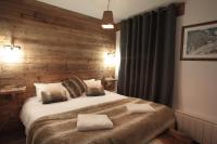 Three-Bedroom Apartment with Mountain View