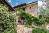 Villa Nana with a swimming pool - B&B