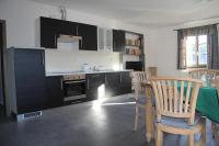 Apartment mit 2 Schlafzimmern und Balkon