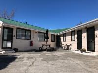 Forest Peak Motel - Bed and Breakfast