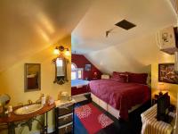 King Suite with Balcony and Spa Bath - Attic