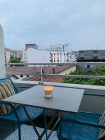 Tichnich Appartement - 2 bedrooms - 1 min away from train station - B&B