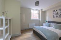 B&B Hereford - Apartment 4, Isabella House, Aparthotel, By RentMyHouse - Bed and Breakfast Hereford