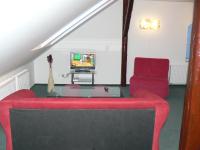 Large One-Bedroom Apartment