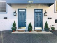 UPDATED Amazing Bi -Level Condo minutes from water views of New York City - B&B
