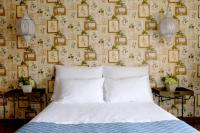 Camera Matrimoniale con Bagno in Comune 