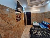 B&B New Delhi - Cream Location,wifi With Android Tv, Luxury Room - Bed and Breakfast New Delhi